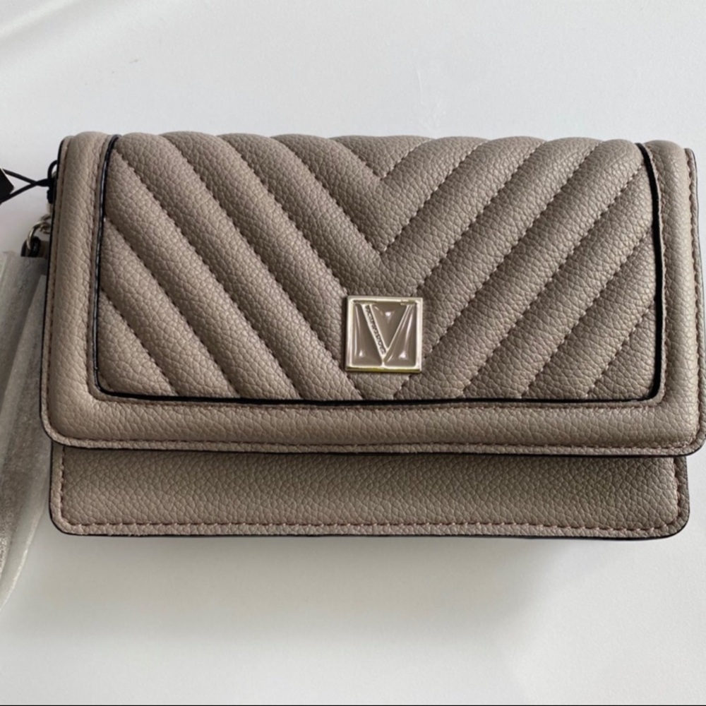 VS Tech wristlet Wallet